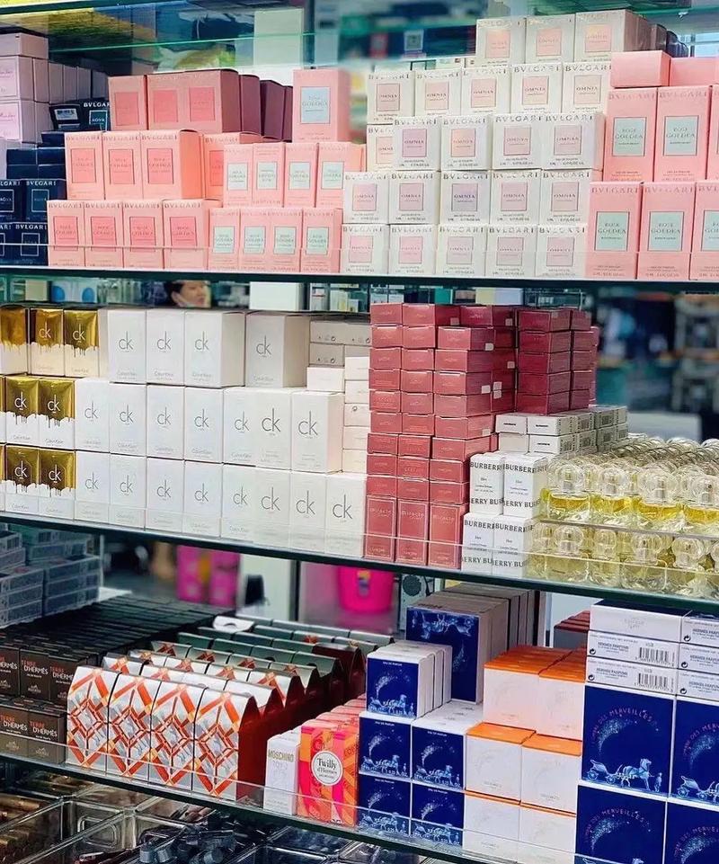 疫情三年后，深圳明通化妝品市場拿貨攻略與風險鑒別指南